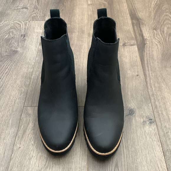 Toms Kelsey Wedge Bootie - Picture 2 of 8